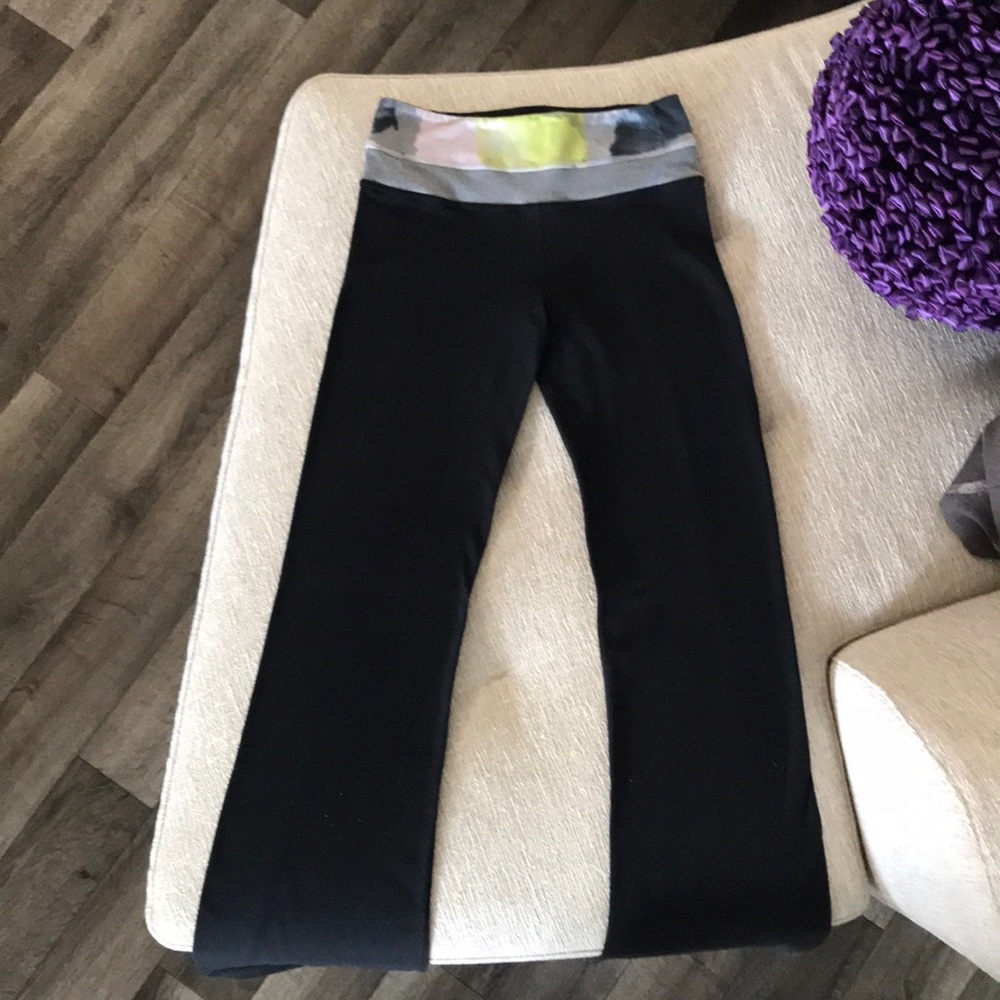 Lululemon Athletica Size 2 Exercise Flare Bottom Pants
